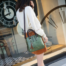 Load image into Gallery viewer, Vintage PU Leather Ladies HandBags Women Messenger Bags TotesTassel Designer Crossbody Shoulder Bag Boston Hand Bags Hot Sale